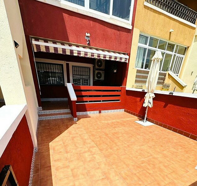 South Facing 2 Bed Ground Floor Bungalow