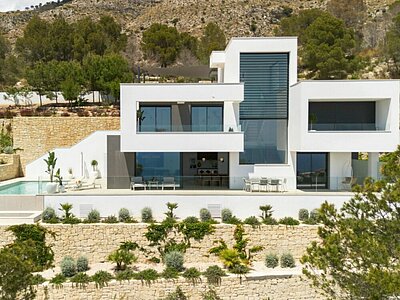 Turnkey Luxury: South-Facing Contemporary Villa in Sierra de Altea