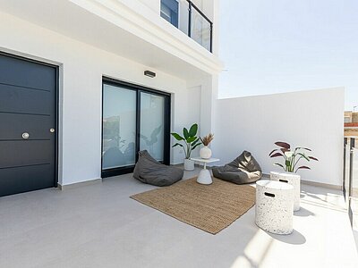 Large 4 Bed Townhouses